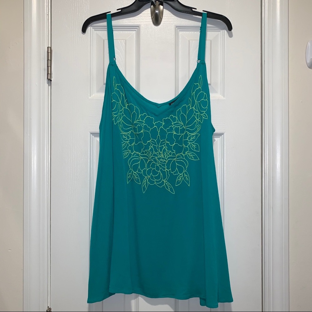 NEW! TORRID “Dynasty” Green Embroidered Cami, NWT!